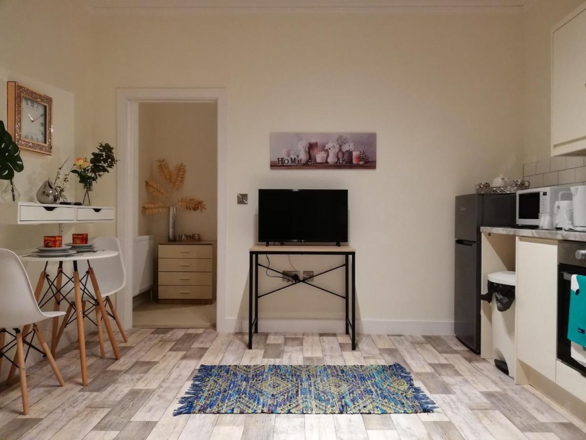 Modern, Stylish One Bedroom With Garden Long Stay Welcome Eastbourne Exterior foto